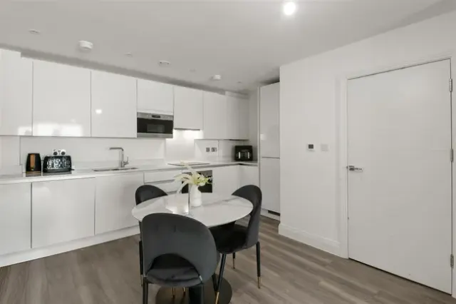 Randall Place, Uxbridge