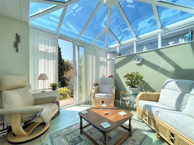 London Road, Cirencester, GL7, photo 2