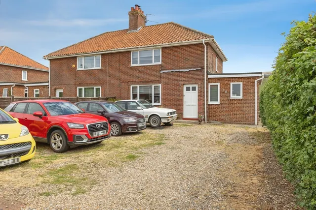 Lincoln Avenue, Hingham, Norwich, Norfolk, NR9, photo 1