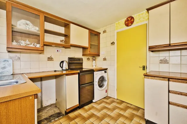 Bucklers Mead Road, Yeovil, BA21, photo 2
