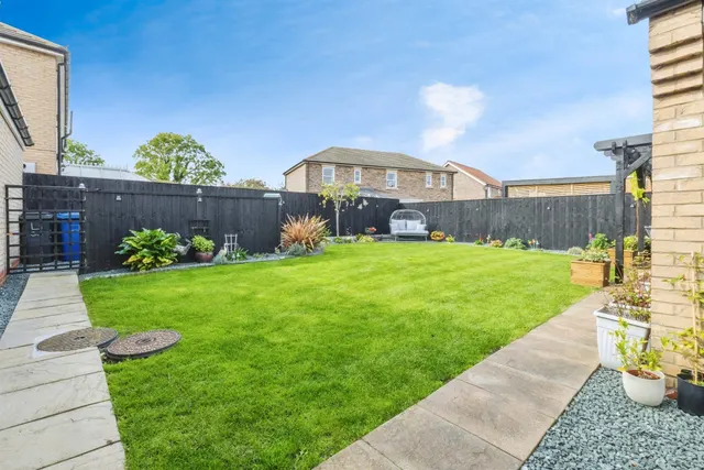 Photo 2 — Jubilee Avenue, Faldingworth, MARKET RASEN