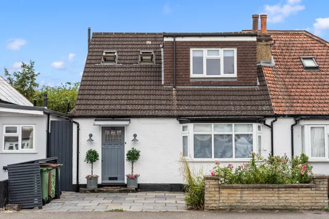 Brinkley Road, WORCESTER PARK, Surrey, Worcester Park, KT48JF, photo 1