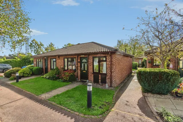 Remington Drive, Cannock, WS11, photo 1
