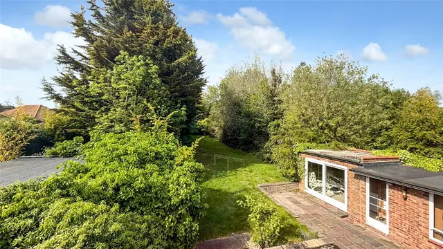 Photo 2 — Covert Way, Hadley Wood, EN4 0LT