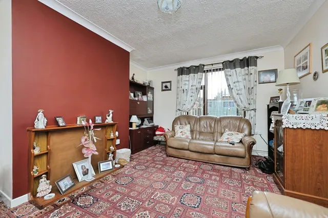 Photo 3 — Bixley Close, Norwich, Norfolk, NR5