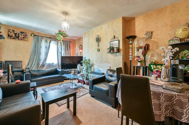 Photo 2 — 24 Dunnock Court, Elmworth Grove, London