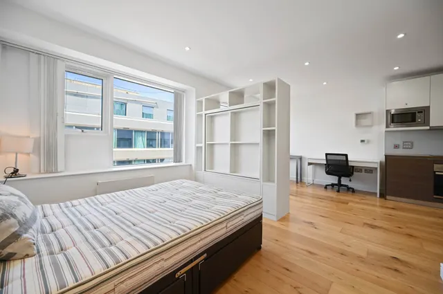 Lampton Road, Hounslow Central, TW3, photo 2