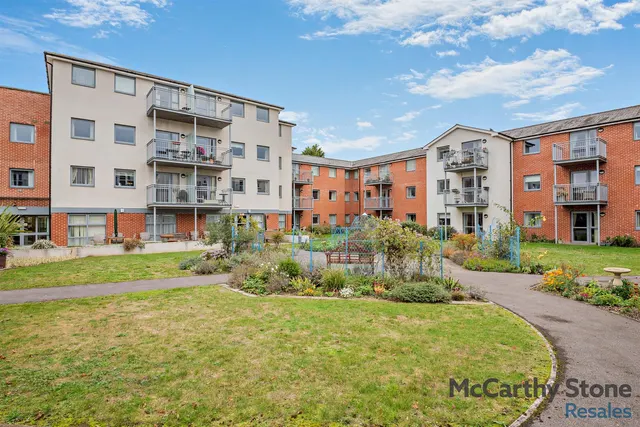 New Road, Basingstoke, RG21, photo 1