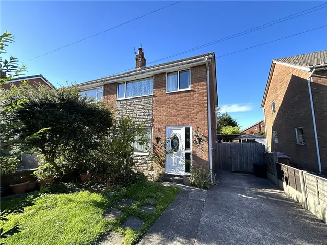 St. Christines Avenue, Farington, PR25, photo 1