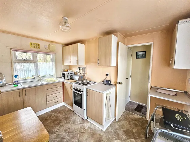 Photo 3 — Cringles, Silsden, BD20 0NS