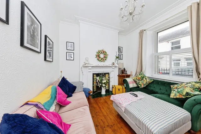 The Avenue, Carmarthen, SA31, photo 3
