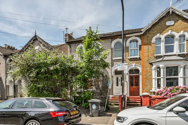 First Floor Flat 2, 29 Stainforth Road, Walthamstow, photo 1