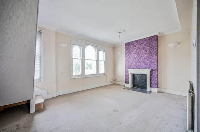 Photo 3 — First Floor Flat 2, 29 Stainforth Road, Walthamstow