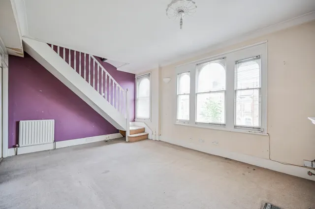 Photo 2 — First Floor Flat 2, 29 Stainforth Road, Walthamstow