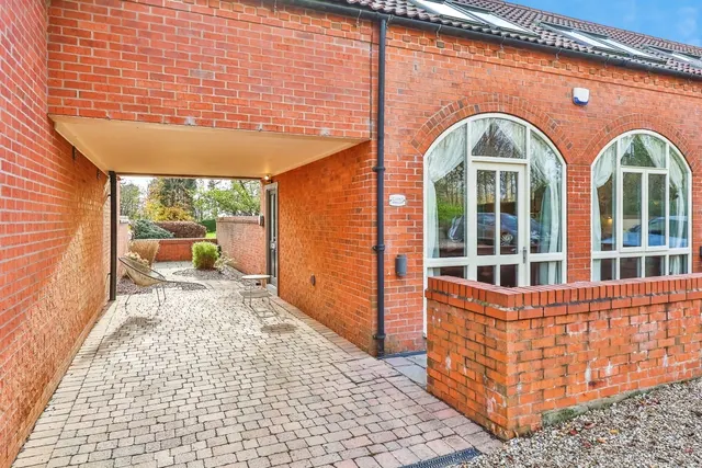 Photo 2 — Linby Lane, Linby, Nottingham, Nottinghamshire, NG15