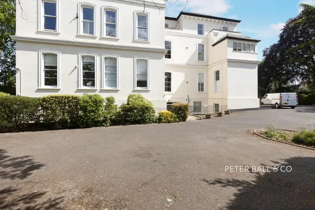 Pittville Circus Road, Cheltenham, GL52, photo 1