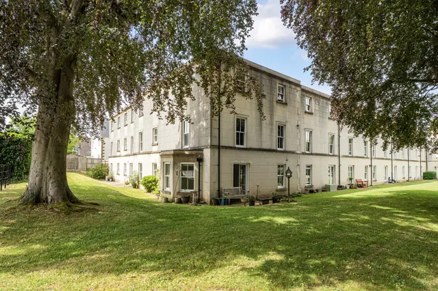 Chesterton House, Cirencester, GL7, photo 1