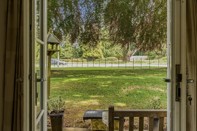 Photo 2 — Chesterton House, Cirencester, GL7