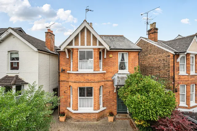 Fengates Road, Redhill, RH1, photo 1