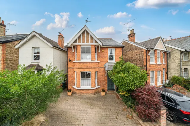 Fengates Road, Redhill, RH1, photo 1