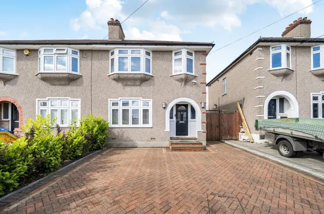Ashbourne Avenue, Bexley, DA7, photo 1