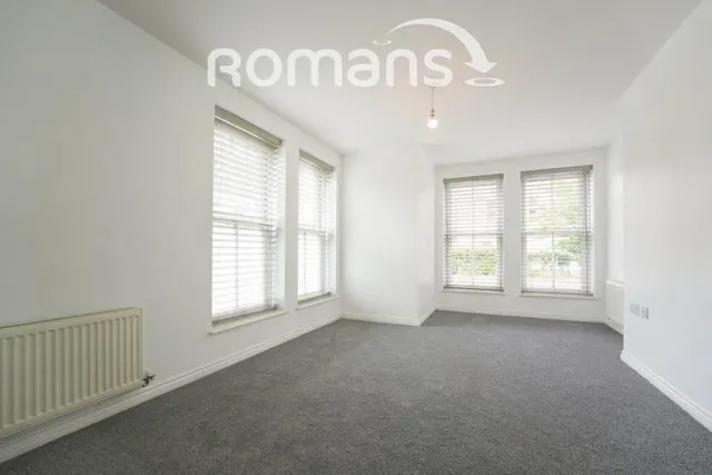 Luna Close, Swindon, SN25, photo 3