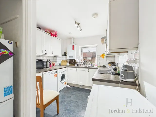 Photo 3 — Redesmere Road, Handforth, Wilmslow, Cheshire, SK9 3RX