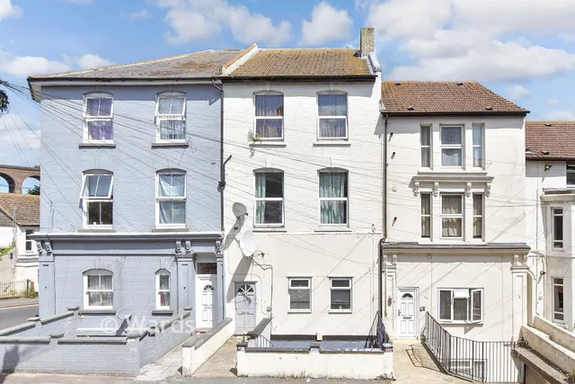 Foord Road South, Folkestone, CT20, photo 1