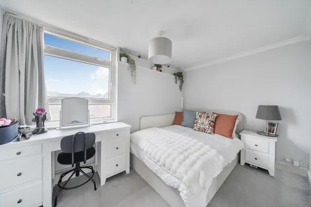 Photo 2 — Lacy Road, Putney, London, SW15