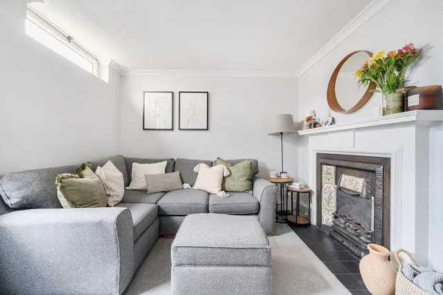 Lacy Road, Putney, London, SW15, photo 1