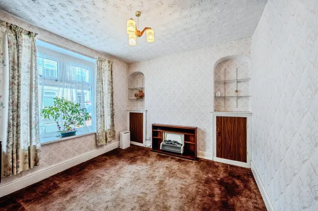 Mount Pleasant Road, Ebbw Vale, NP23, photo 2
