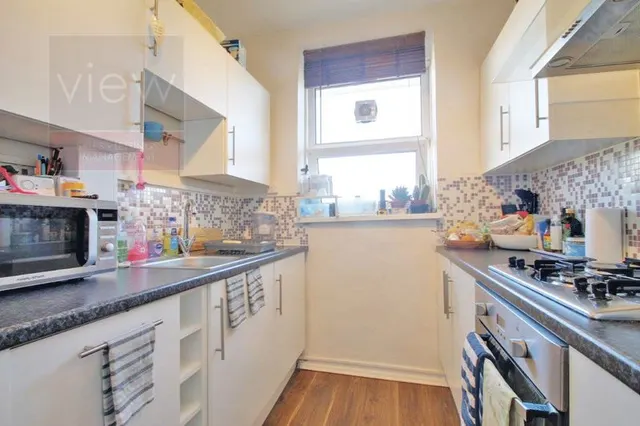 Photo 3 — Darling Row, London E1 5RP