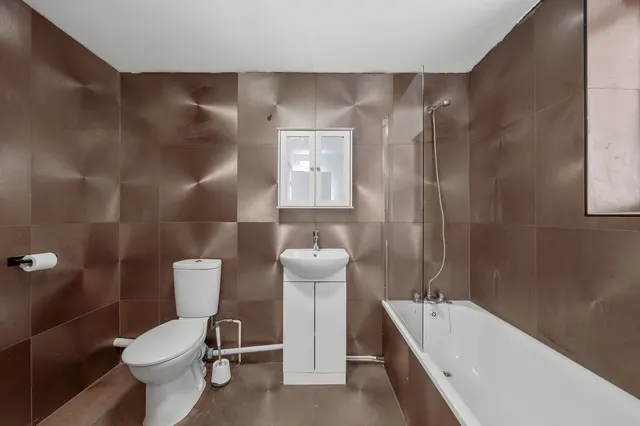 Nursery Road, London, SW19, photo 3