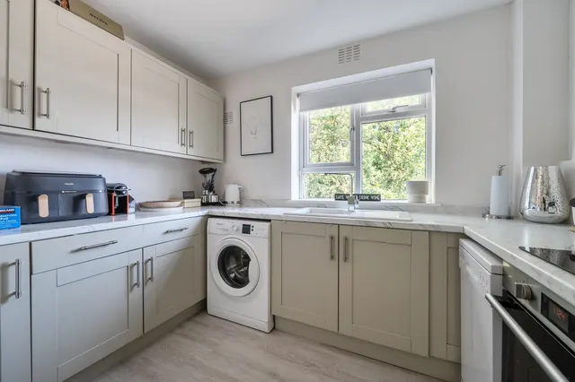 Courtlands, Maidenhead, SL6, photo 2