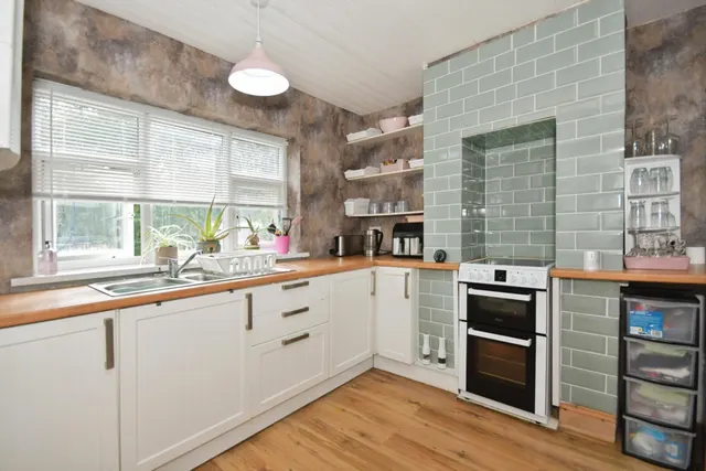 Sylvia Road, Dronfield, S18, photo 2