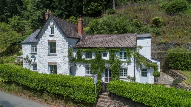 Northmoor Road, Dulverton, TA22, photo 1