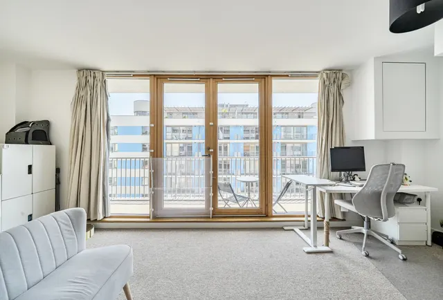 Photo 3 — Balmoral House, Canons Way, BS1 5LN
