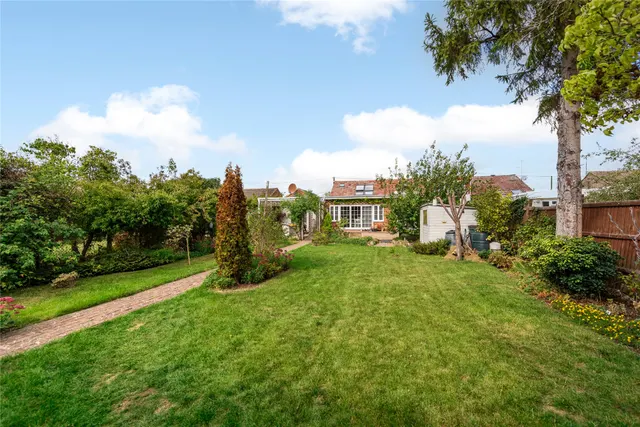 Grendon Way, Bierton, HP22, photo 2