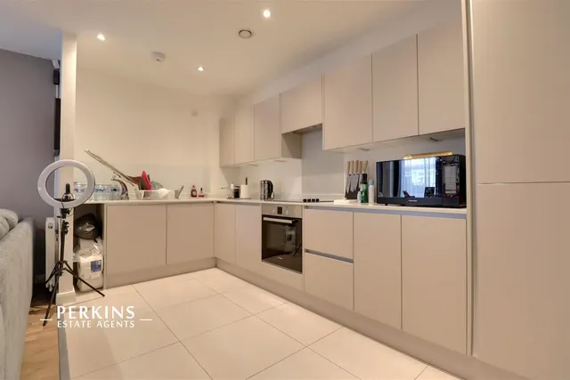 Signia court, Wembley, HA9, photo 2