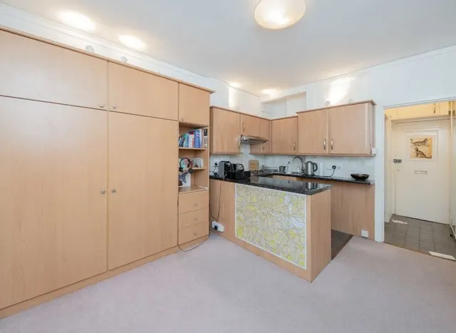 Photo 3 — Woburn Place, Bloomsbury, WC1H