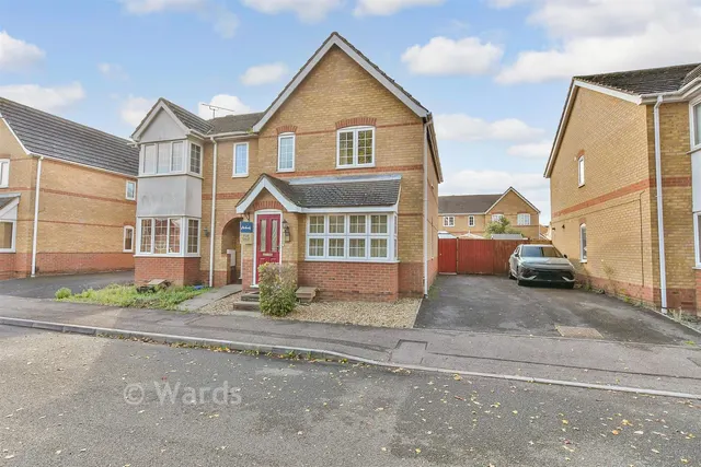 Yeates Drive, Kemsley, ME10, photo 1
