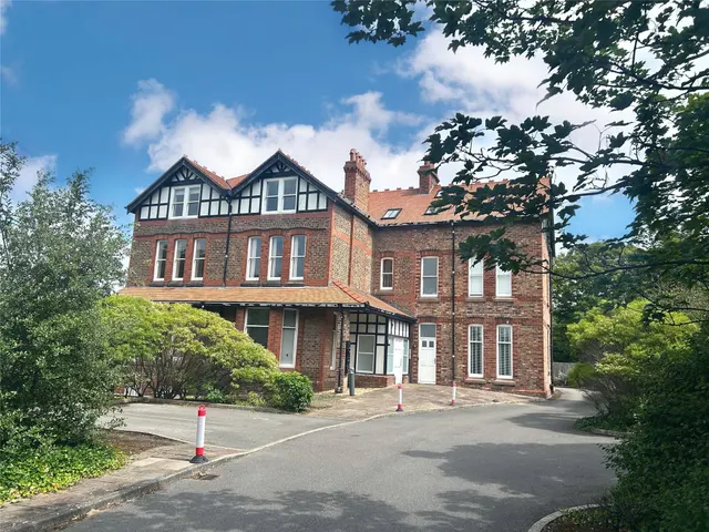 Merrilocks Road, Blundellsands, L23, photo 1