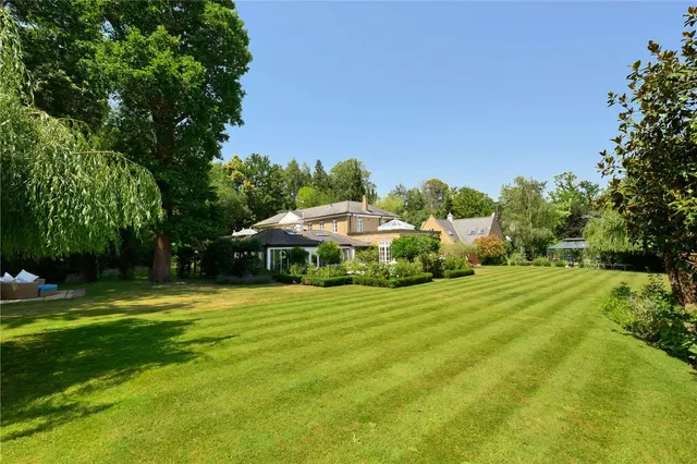 Photo 2 — Old Avenue, St George's Hill, Weybridge, Surrey, KT13 0QB