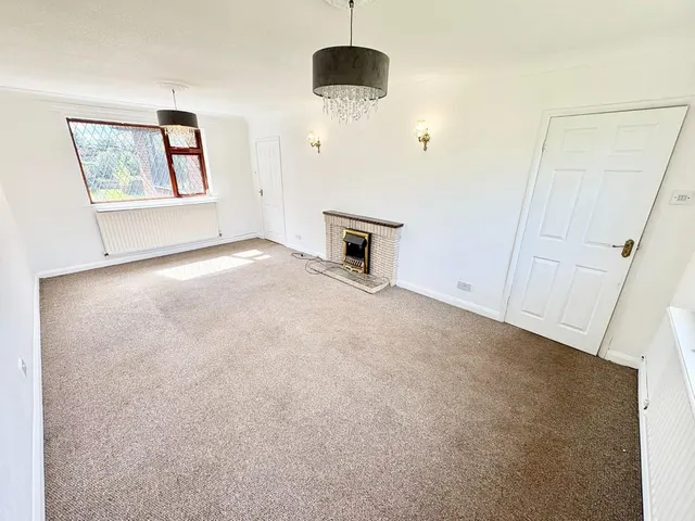Linden Road, Ferryhill, DL17, photo 3