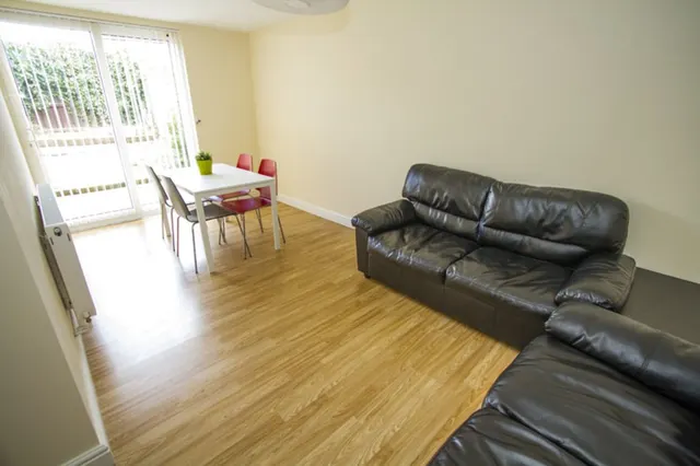 Mitchell Avenue, Coventry, photo 2
