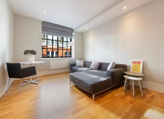 Kean Street, Fitzrovia & Covent Garden, WC2B, photo 2