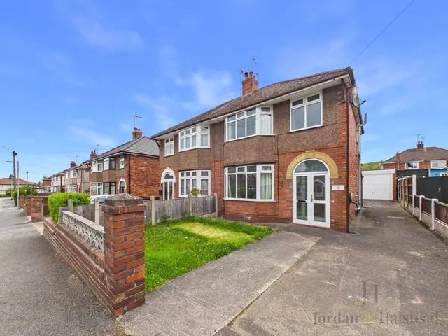 Rydal Grove, Helsby, Frodsham, Cheshire, WA6 0ET, photo 1