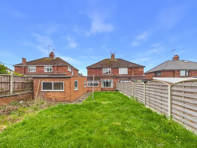 Photo 2 — Rydal Grove, Helsby, Frodsham, Cheshire, WA6 0ET