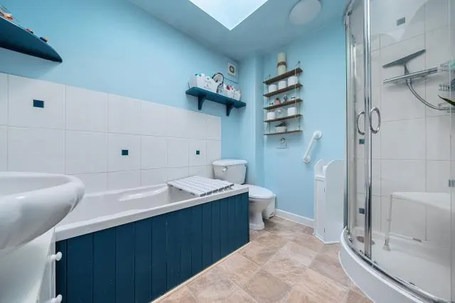 Llandaff Row, Penpentre, LD3, photo 3