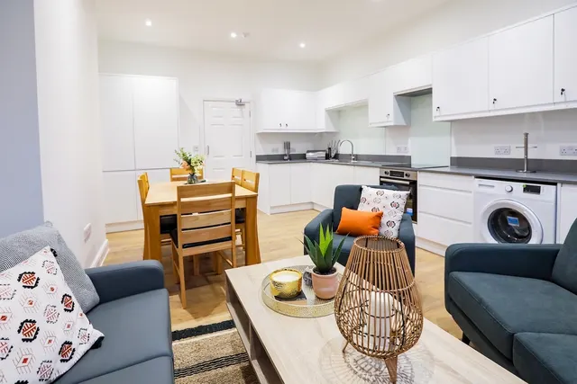 Photo 3 — Room 1, 3, Belgrave Road, Gloucester, GL1 1QZ